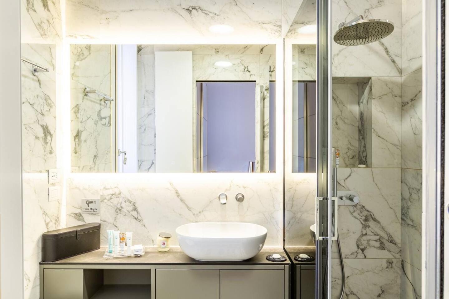 B&B Liberty Suite Μιλάνο Δωμάτιο φωτογραφία